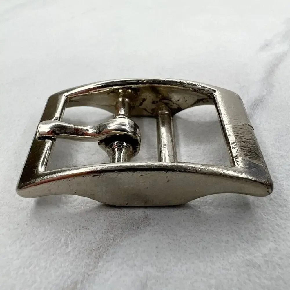 Small Silver Tone Simple Basic Belt Buckle